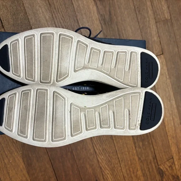 Cole Haan loafer - Picture 3 of 4